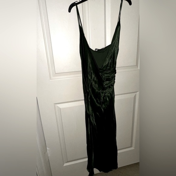 NWT Zara Elegant silky Green Dress L wedding guest formal bridesmaid event - Picture 1 of 11